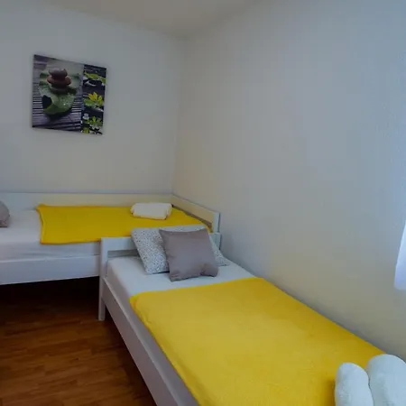 Apartment Domenika マカルスカ