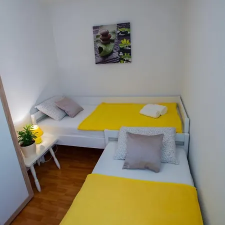 Apartment Domenika * マカルスカ